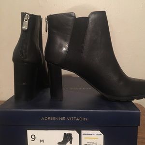 NWB Adrienne Vittadini “Tabitha” Black ankle boots